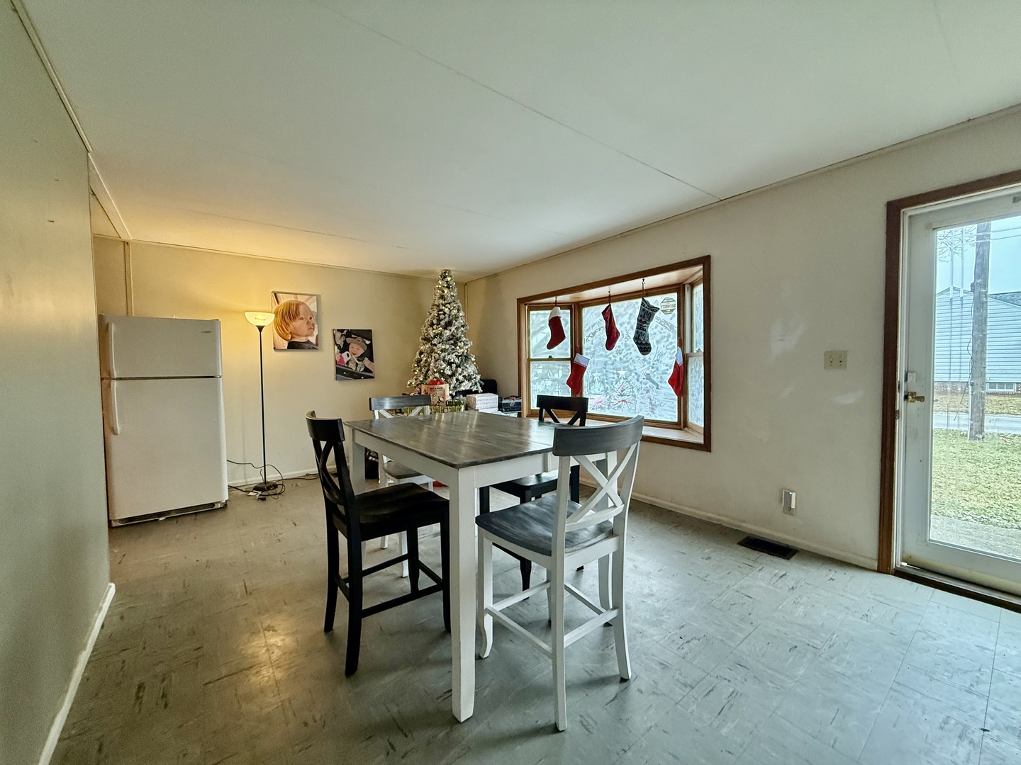 301 South Walnut Street Clinton, IL 61727 - Photo 3 of 25