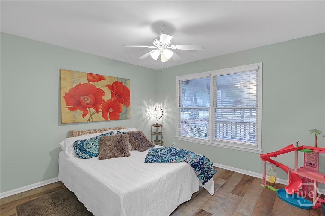 206 Hillary Road Savannah, GA 31410 - Photo 8 of 41