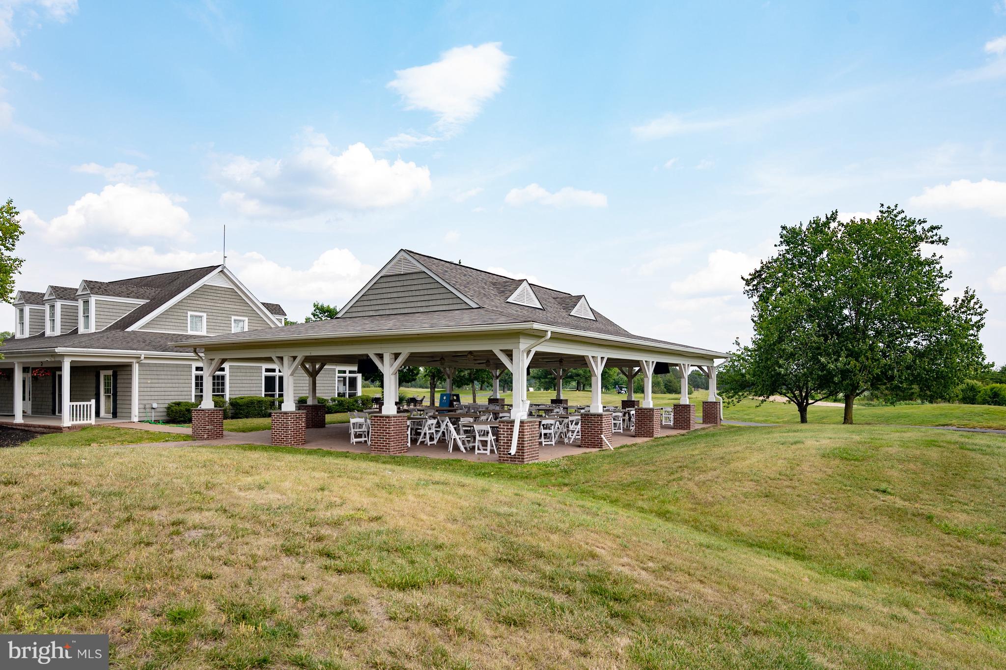 4401 Cub Run Road Chantilly, VA 20151 - Photo 55 of 60 a front view of a house with garden