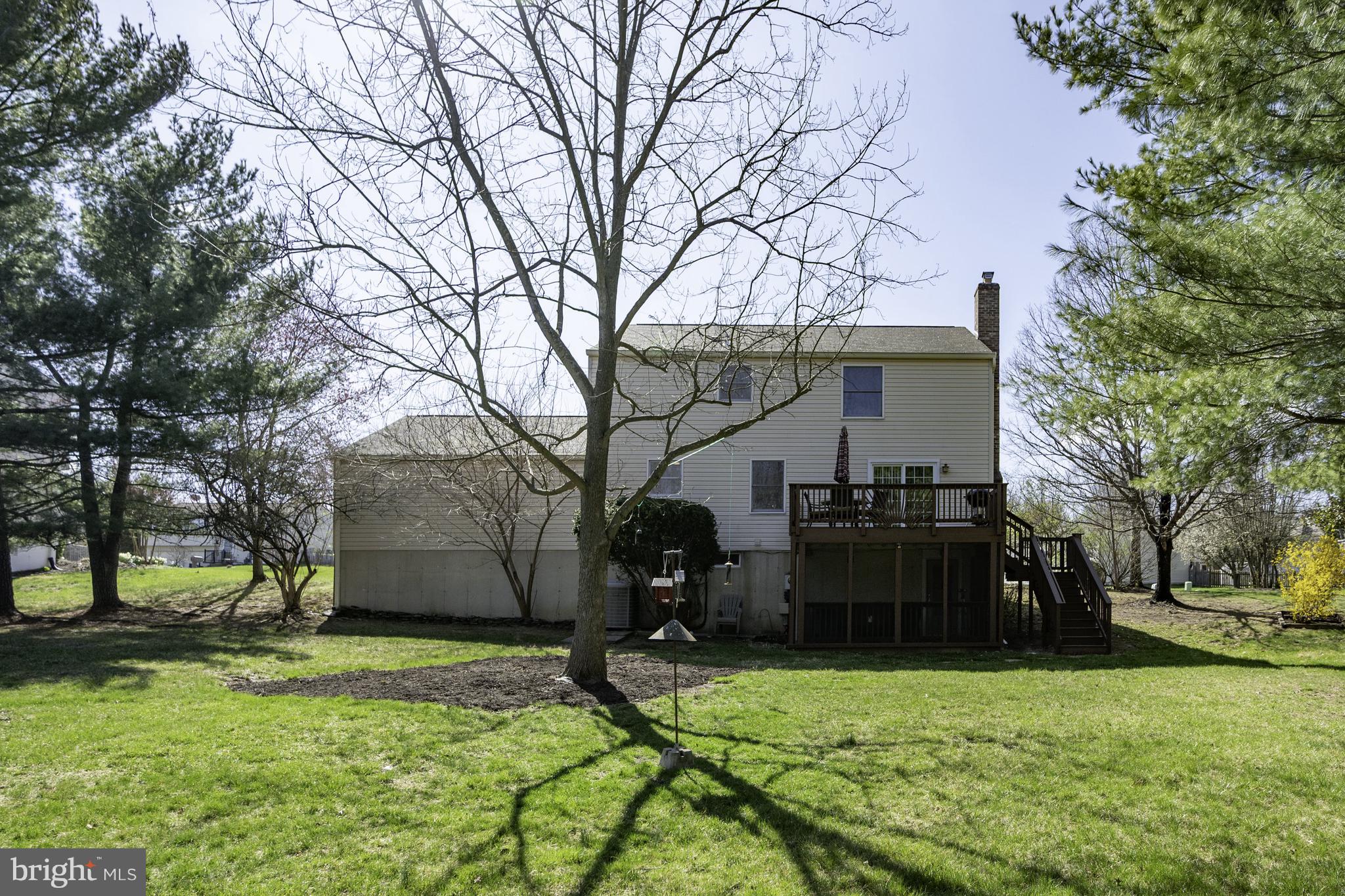 4401 Cub Run Road Chantilly, VA 20151 - Photo 8 of 60 a view of a house with a yard
