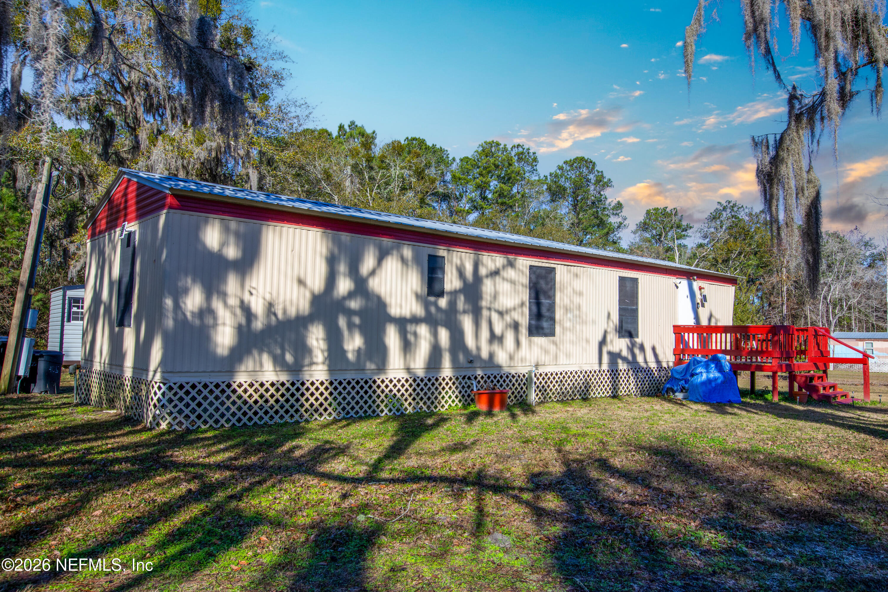 11830 Southwest 45th Terrace Lake Butler, FL 32054 - Photo 3 of 16 a view of swimming pool with a yard