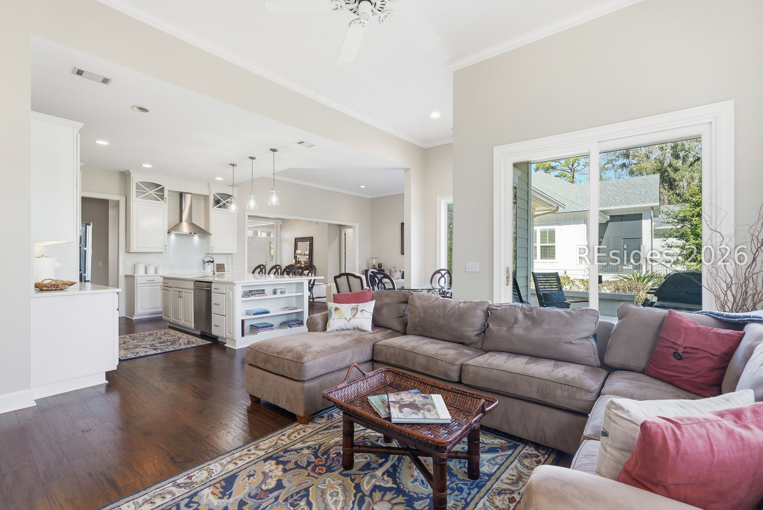 11 Hunting Court Bluffton, SC 29910 - Photo 20 of 56 Family room
