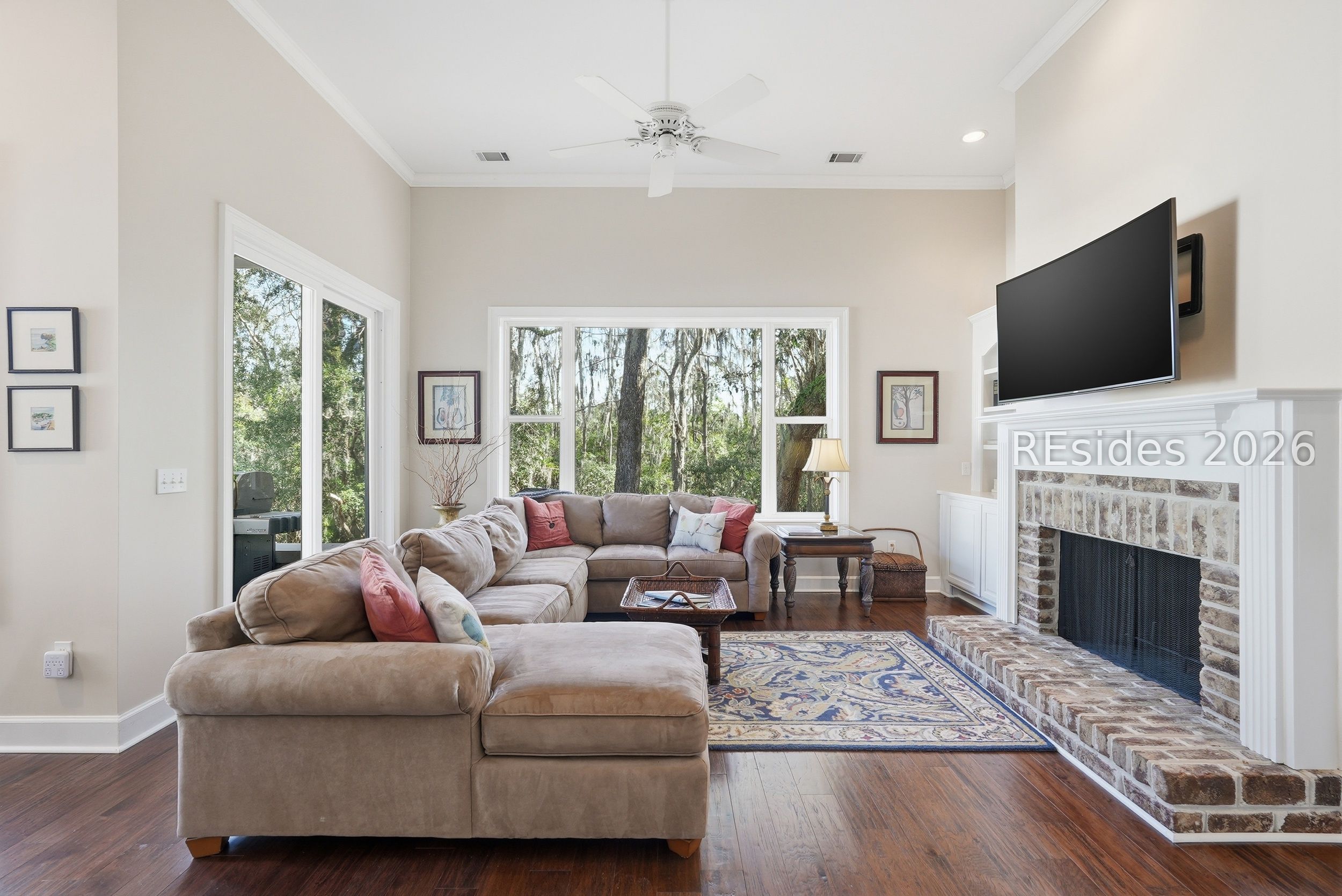 11 Hunting Court Bluffton, SC 29910 - Photo 21 of 56 Family room