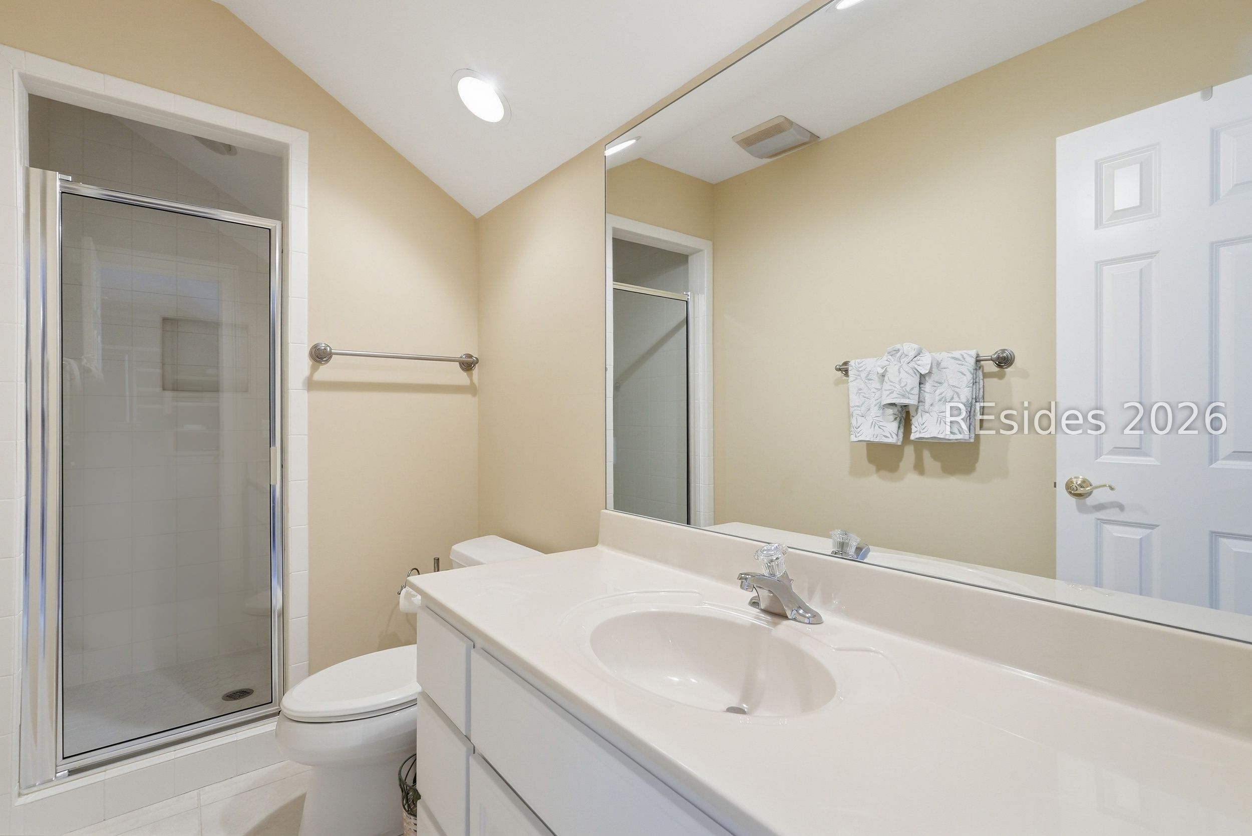 11 Hunting Court Bluffton, SC 29910 - Photo 36 of 56 Bonus room bath