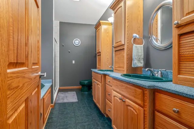 $645,900 | 3553 Alpine Court, Hillsdale, MI 49242