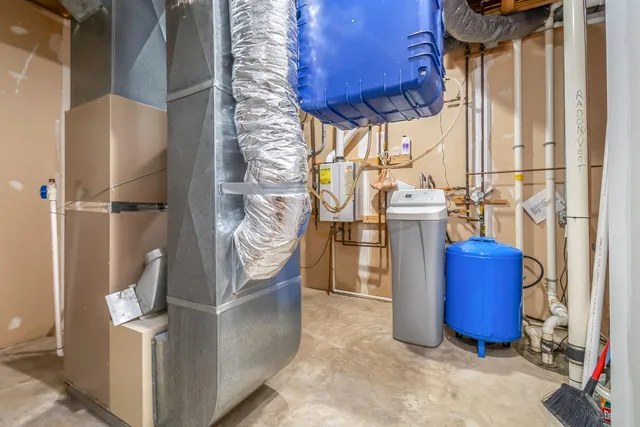 $645,900 | 3553 Alpine Court, Hillsdale, MI 49242