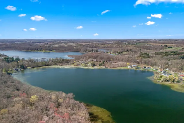 $645,900 | 3553 Alpine Court, Hillsdale, MI 49242