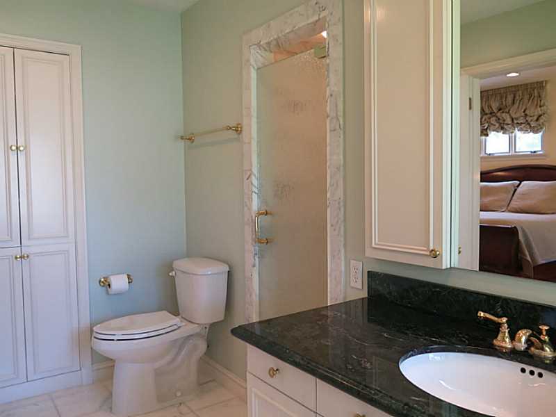 125 Hartshorn Road Providence, RI 02906 - Photo 20 of 25 Master Bath/Spa.