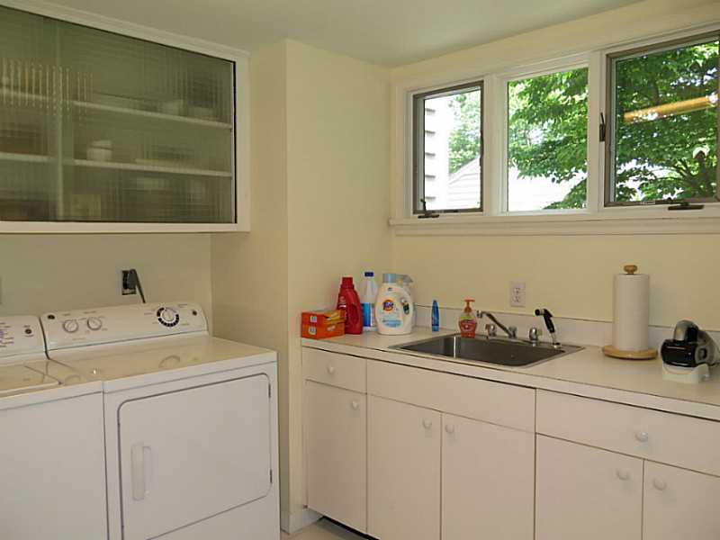 125 Hartshorn Road Providence, RI 02906 - Photo 10 of 25 Laundry Room.