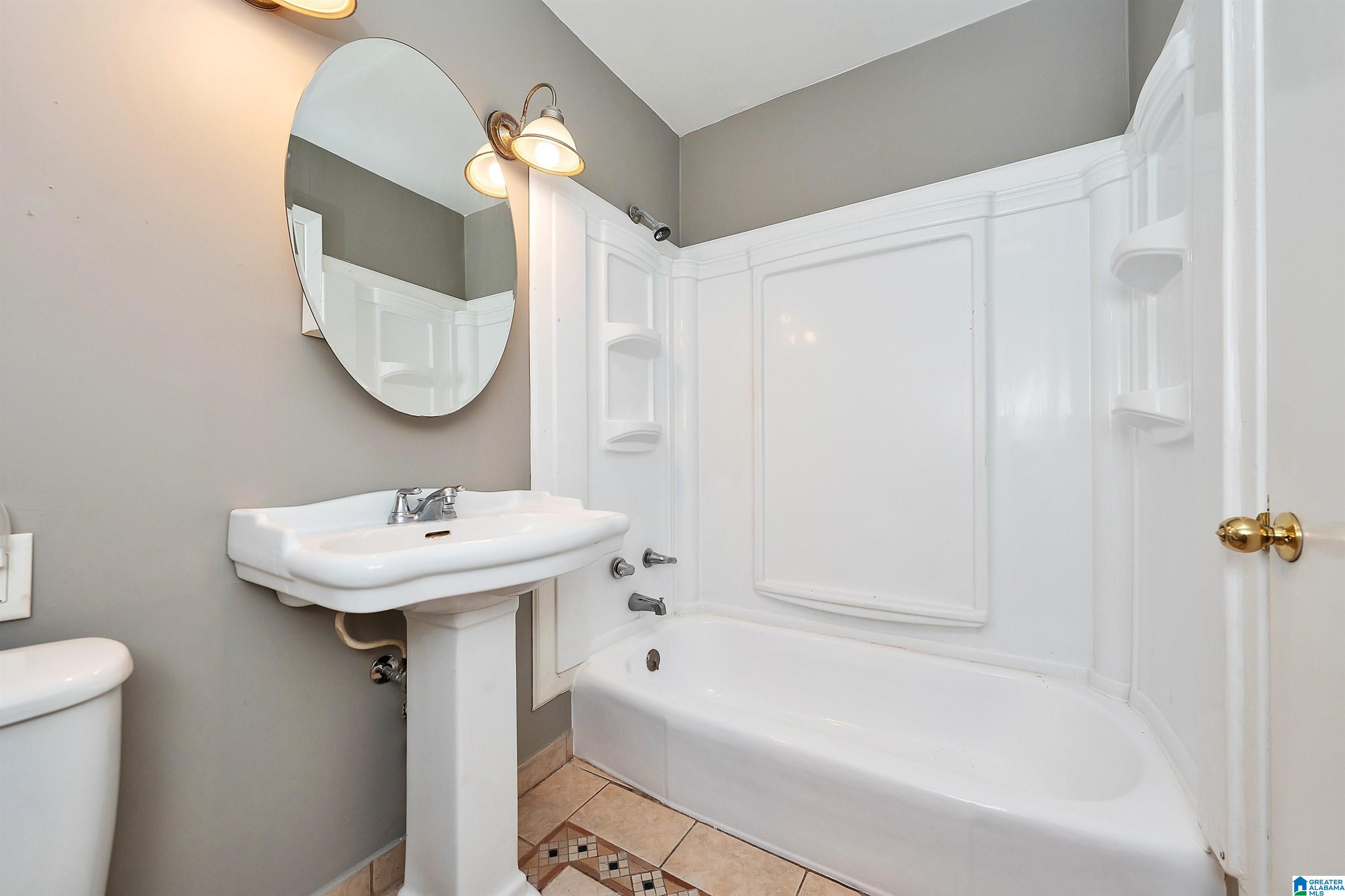 448 Burgundy Road Birmingham, AL 35215 - Photo 17 of 20 Gallery Image 17