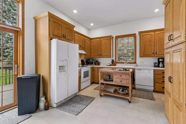 $409,900 | 4637 Aspen Ridge Circle, Eagan, MN 55122