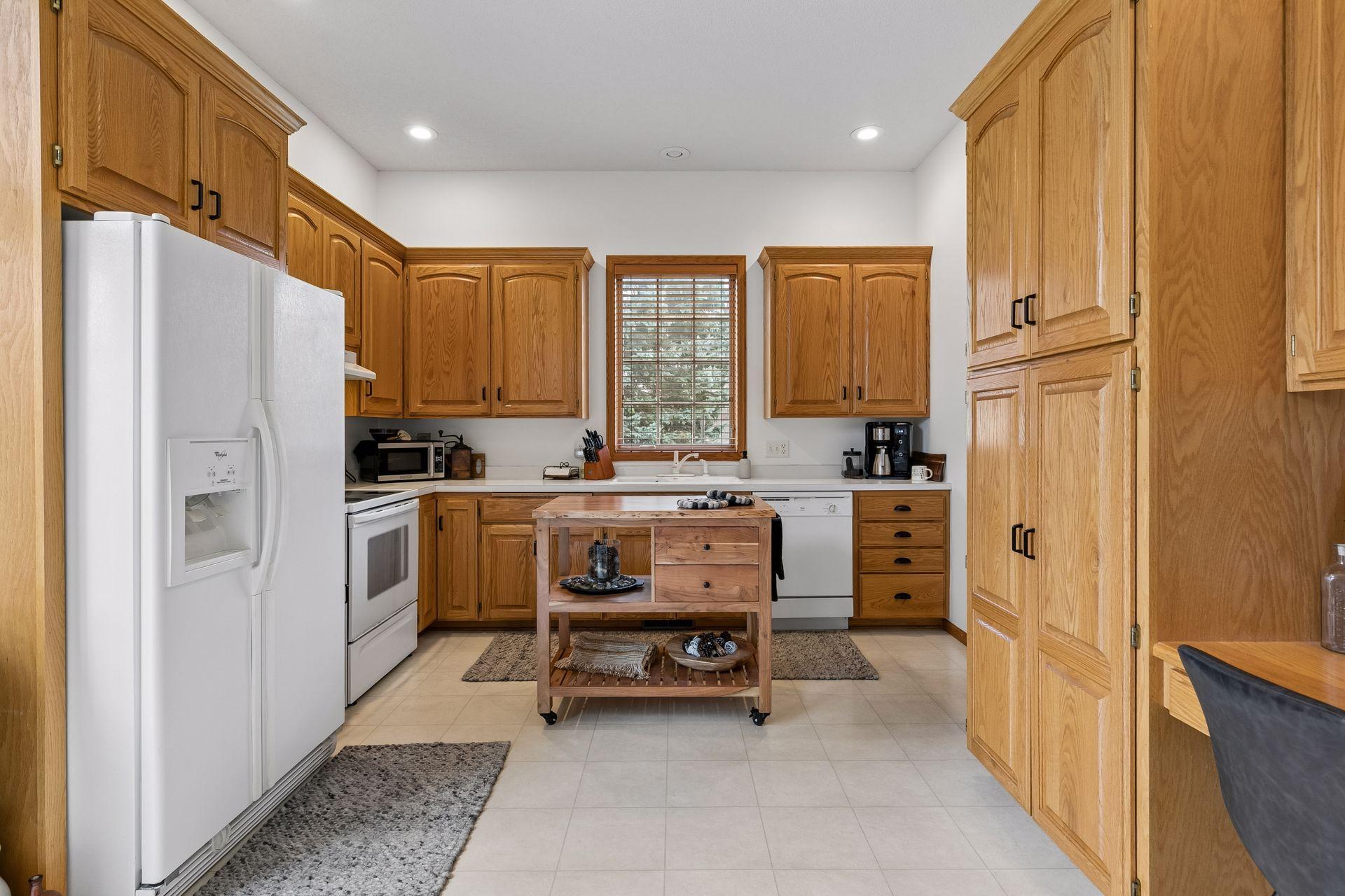 4637 Aspen Ridge Circle Eagan, MN 55122 - Photo 12 of 39