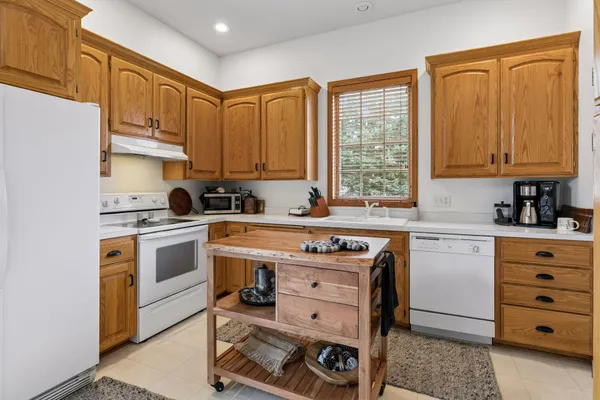 $409,900 | 4637 Aspen Ridge Circle, Eagan, MN 55122