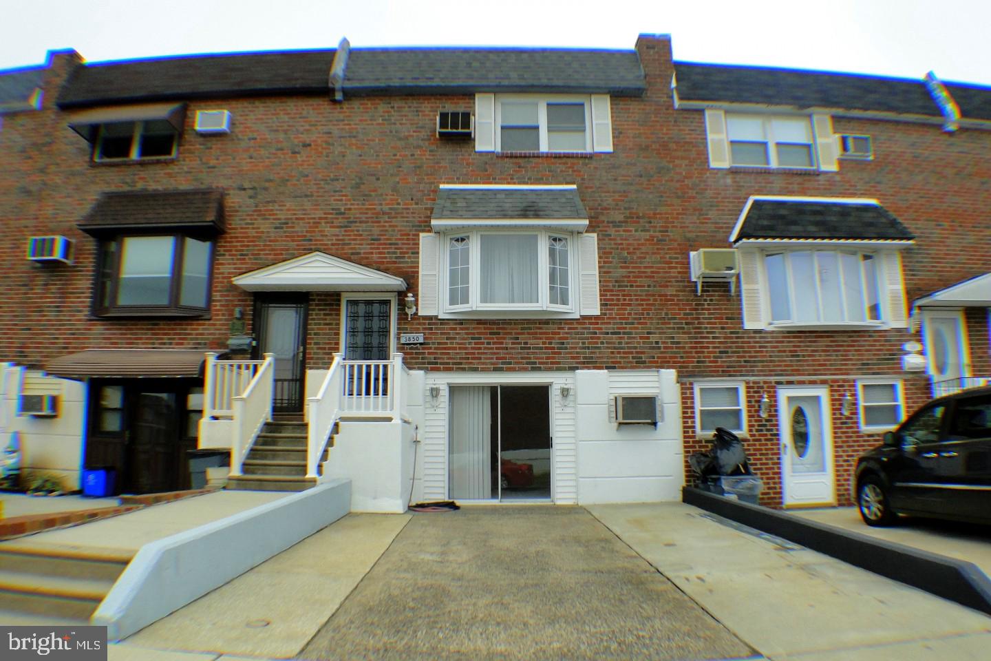 3850 Salina Road Philadelphia, PA 19154 - Photo 1 of 31 Gallery Image 1
