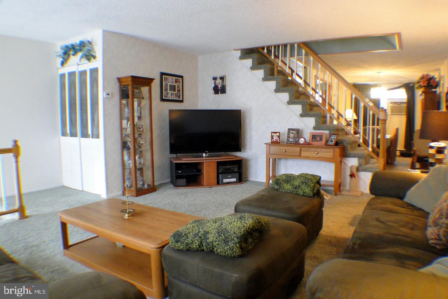 3850 Salina Road Philadelphia, PA 19154 - Photo 5 of 31 Gallery Image 5