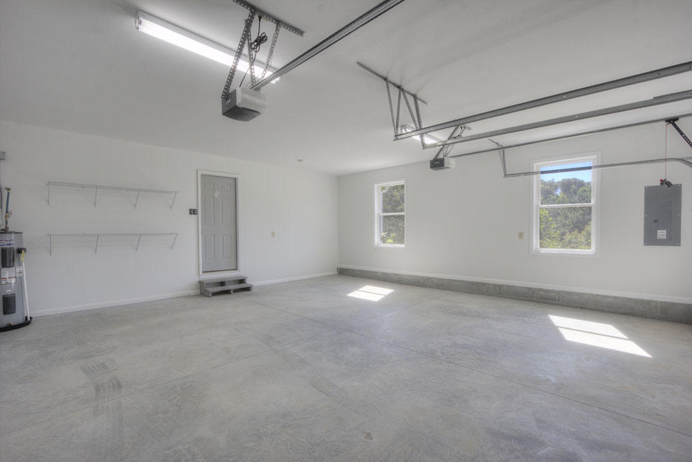 7210 Loudon Ridge Road Lenoir City, TN 37771 - Photo 20 of 24 Garage