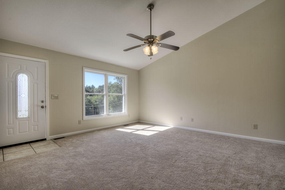 7210 Loudon Ridge Road Lenoir City, TN 37771 - Photo 8 of 24 Family Room