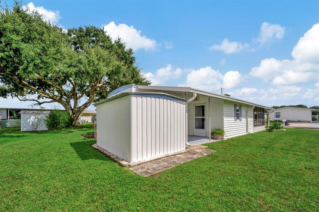 122 East St Annes Circle Apollo Beach, FL 33572 - Photo 25 of 32