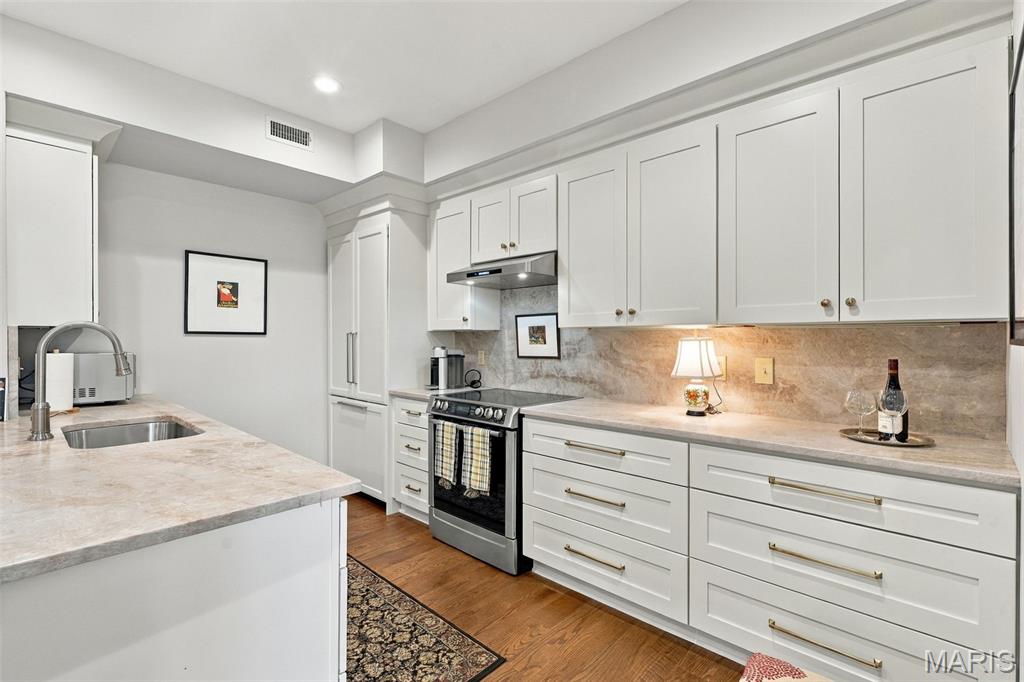 750 South Hanley Road, Unit 470 St. Louis, MO 63105 - Photo 12 of 34 Gallery Image 12