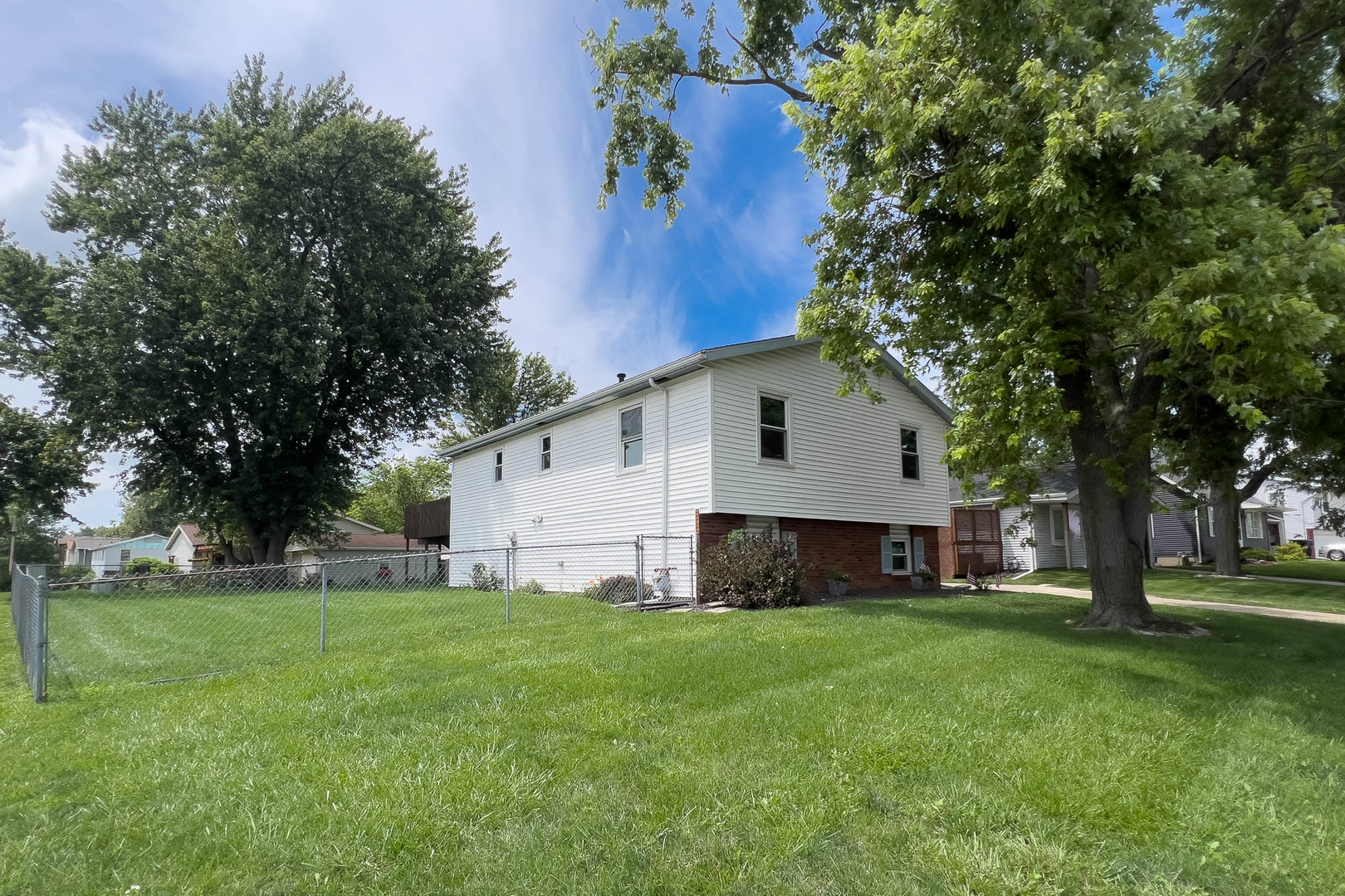 1402 North Hershey Road Bloomington, IL 61704 - Photo 43 of 43