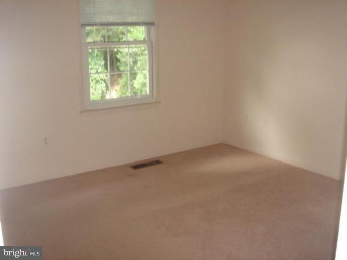 6839 Chelsea Road McLean, VA 22101 - Photo 3 of 13 Bedroom #1