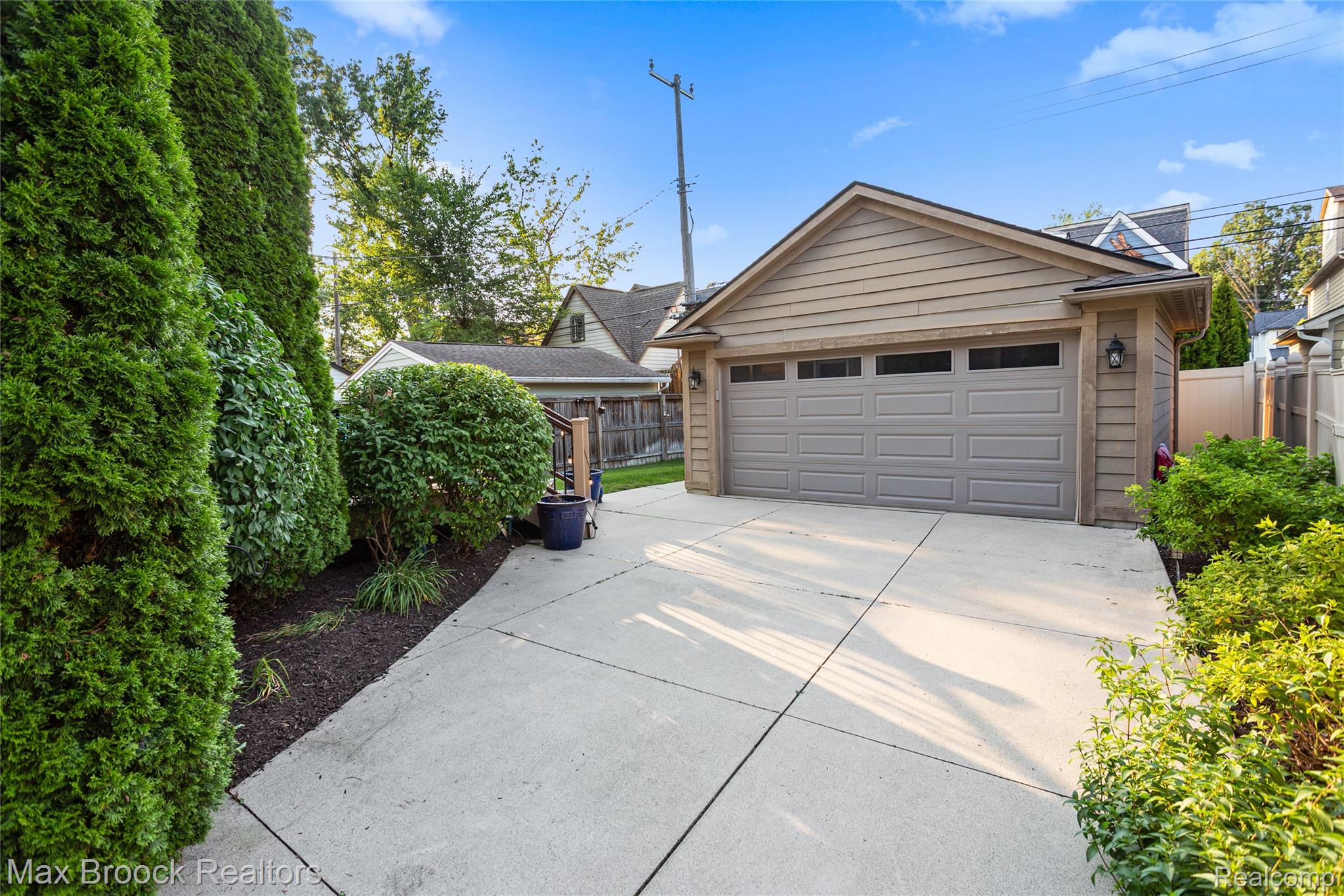 1335 Webster Street Birmingham, MI 48009 - Photo 28 of 34 2 Car Garage