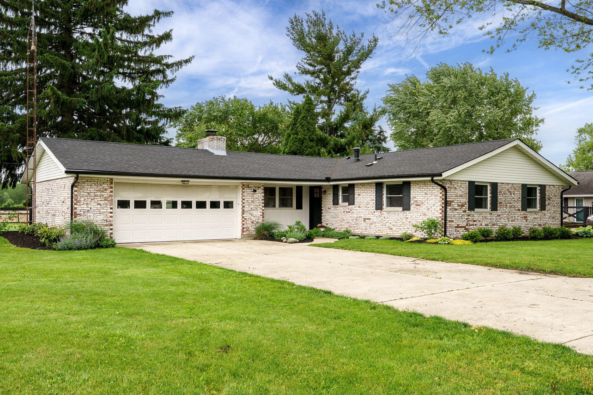 3300 Old Clifton Road Springfield, OH 45502 - Photo 1 of 48