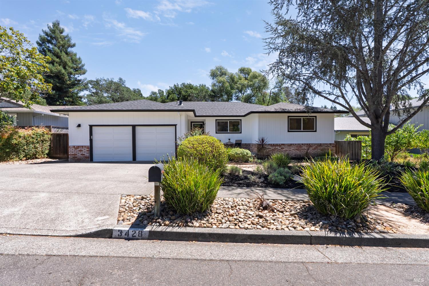 3428 Castlerock Court Santa Rosa, CA 95404 - Photo 2 of 30 Gallery Image 2