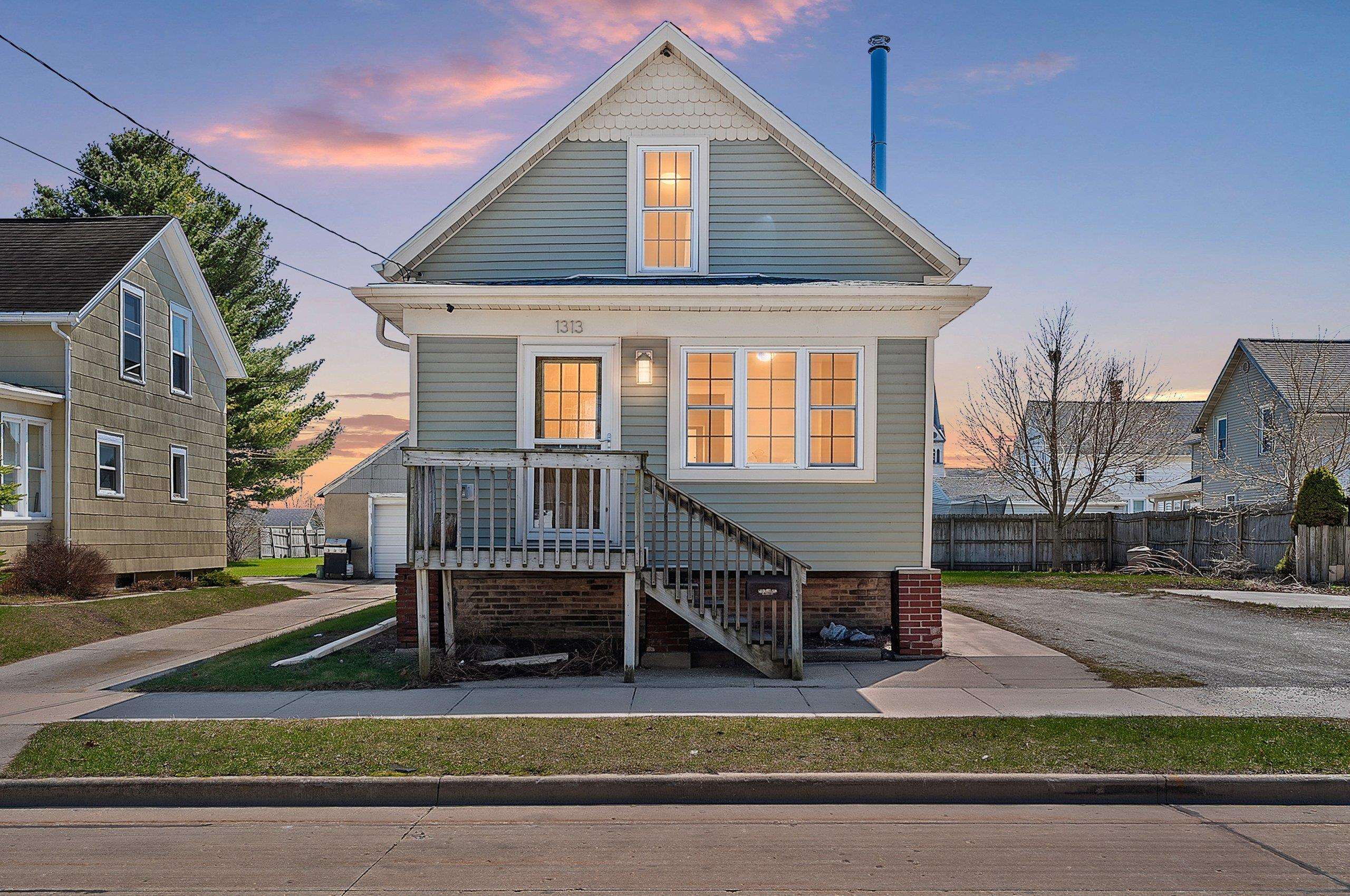 1313 21st Street Two Rivers, WI 54241 - Photo 1 of 1