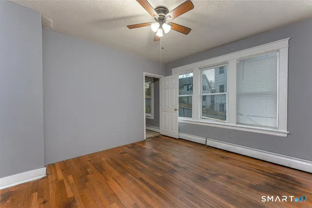 $2,400 | 146 Charles Street, Waterbury, CT 06708