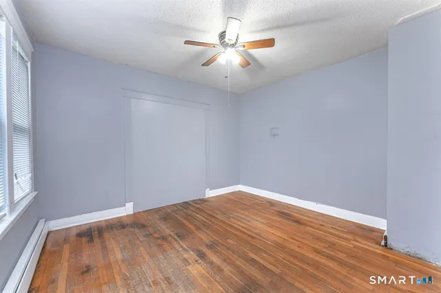 $2,400 | 146 Charles Street, Waterbury, CT 06708