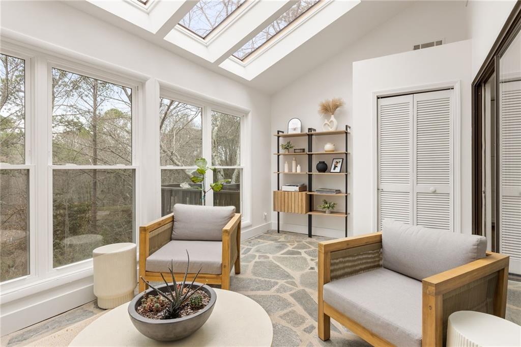 110 Lake Top Court Roswell, GA 30076 - Photo 18 of 52