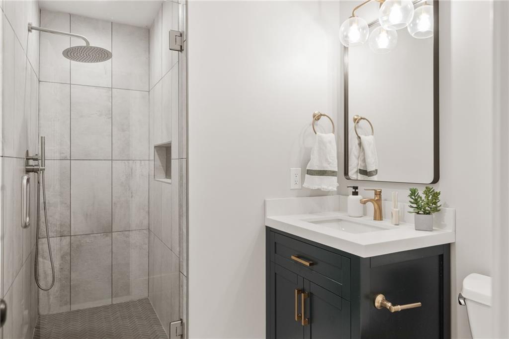 110 Lake Top Court Roswell, GA 30076 - Photo 27 of 52