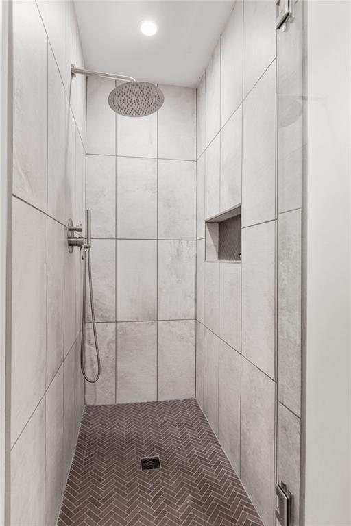 110 Lake Top Court Roswell, GA 30076 - Photo 28 of 52