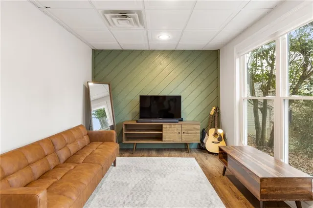 $839,000 | 110 Lake Top Court, Roswell, GA 30076