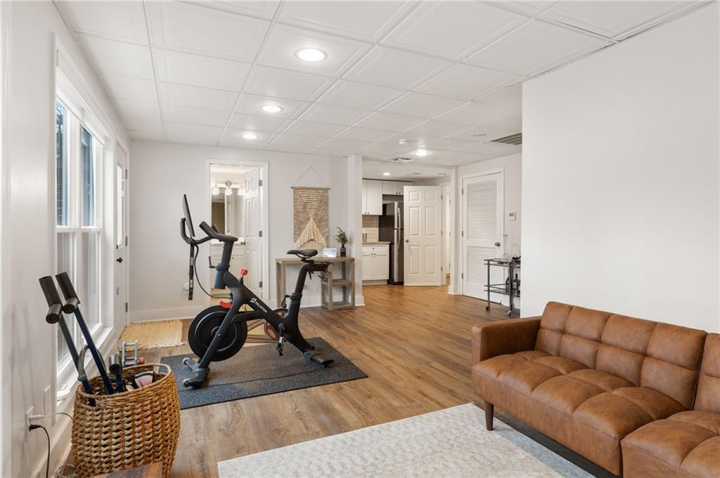 110 Lake Top Court Roswell, GA 30076 - Photo 34 of 52