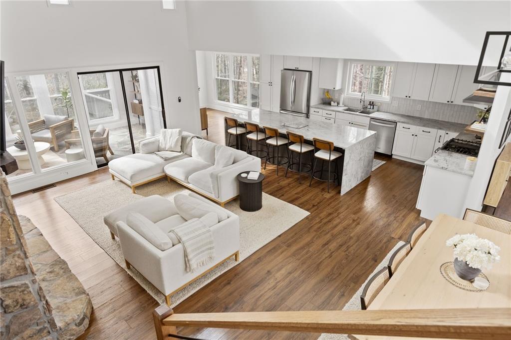 110 Lake Top Court Roswell, GA 30076 - Photo 10 of 52