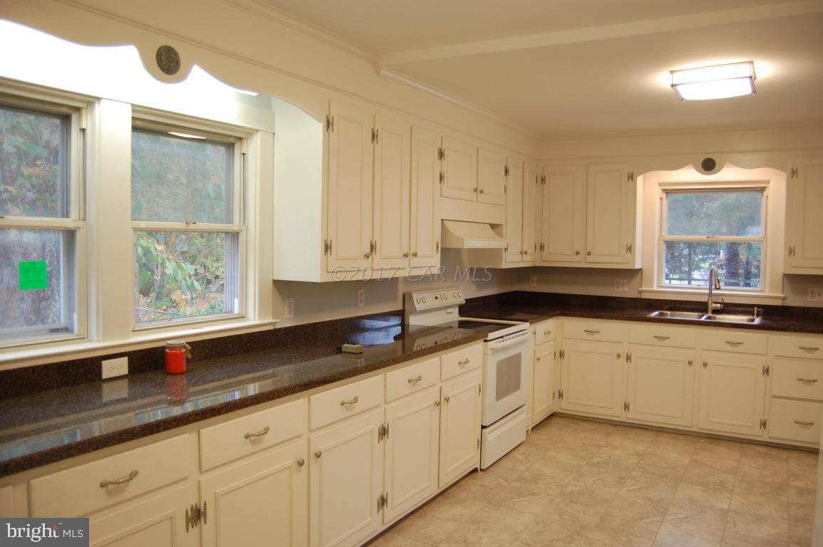 28199 Riverside Drive Salisbury, MD 21801 - Photo 4 of 31 Gallery Image 4