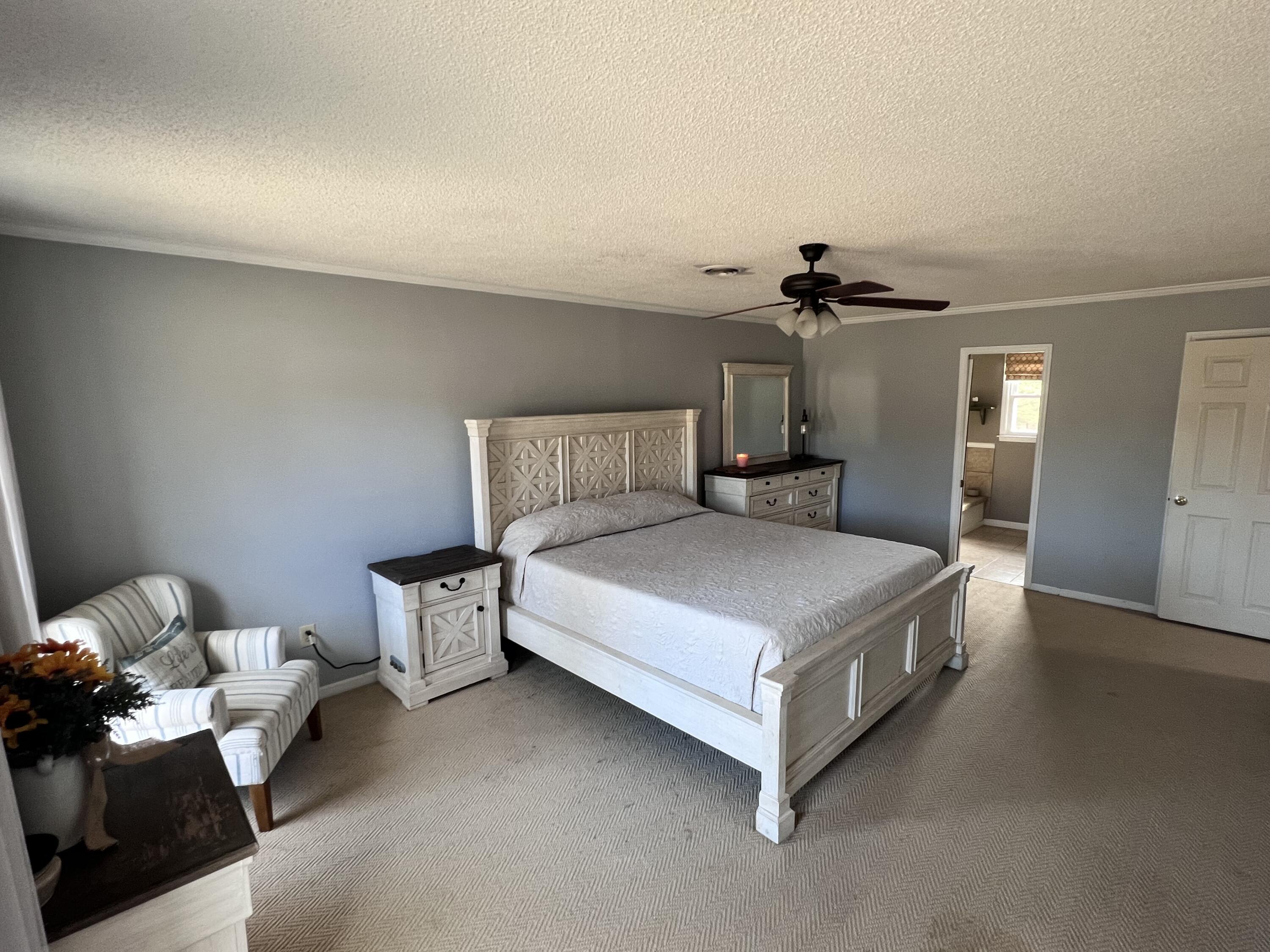 2012 Cobbham Road Thomson, GA 30824 - Photo 10 of 17 Primary Bedroom