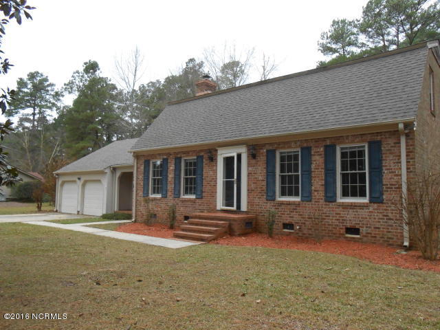 5205 McLeod Road Lumberton, NC 28358 - Photo 1 of 8 1 front