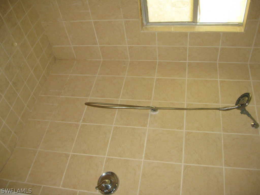18672 Sarasota Road Fort Myers, FL 33967 - Photo 8 of 12 Gallery Image 8