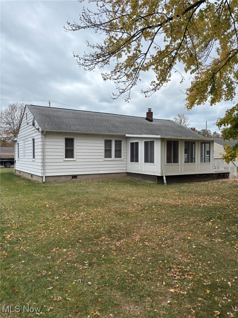1039 Center Road Eastlake, OH 44095 - Photo 29 of 29 Large backyard