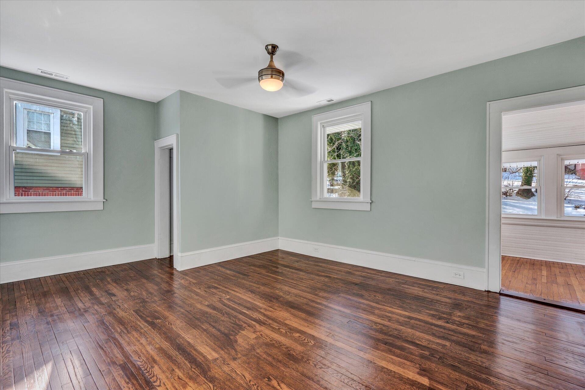 513 Riverland Road Southeast Roanoke, VA 24014 - Photo 17 of 26 Bedroom