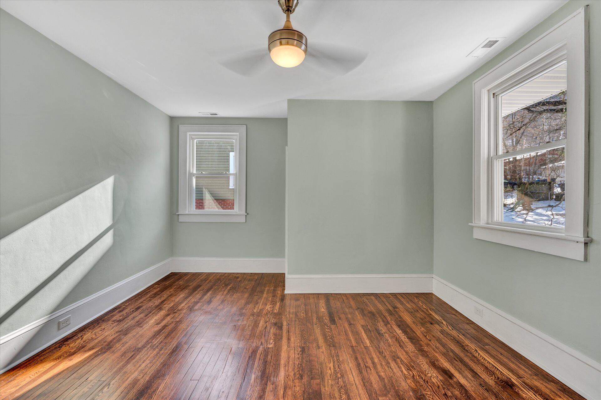513 Riverland Road Southeast Roanoke, VA 24014 - Photo 18 of 26 Bedroom
