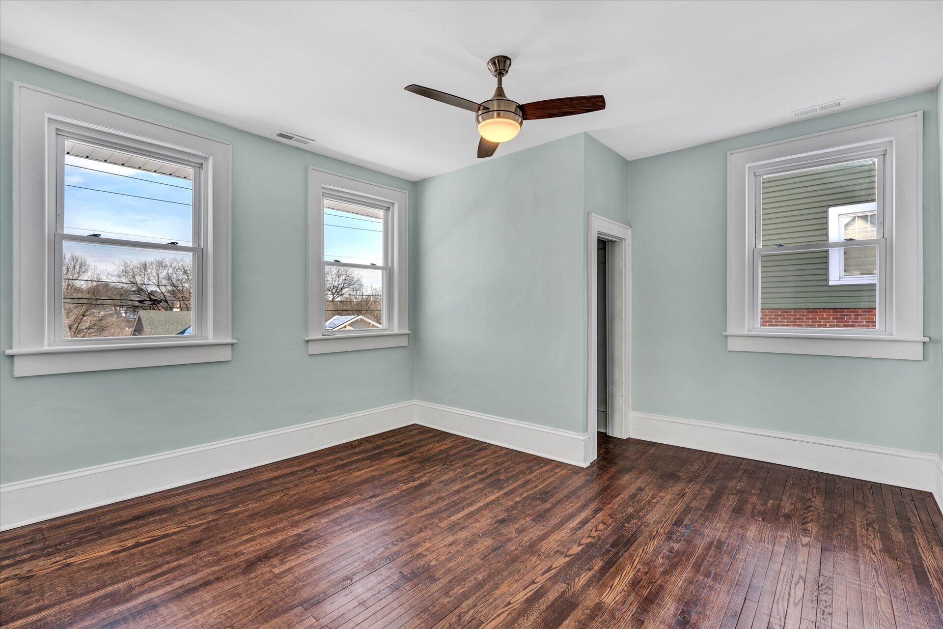 513 Riverland Road Southeast Roanoke, VA 24014 - Photo 21 of 26 Bedroom