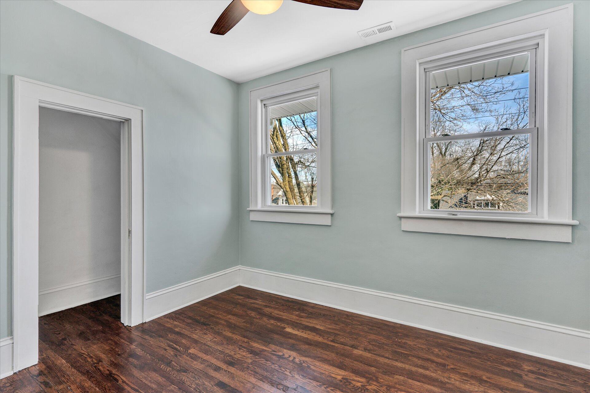 513 Riverland Road Southeast Roanoke, VA 24014 - Photo 22 of 26 Bedroom