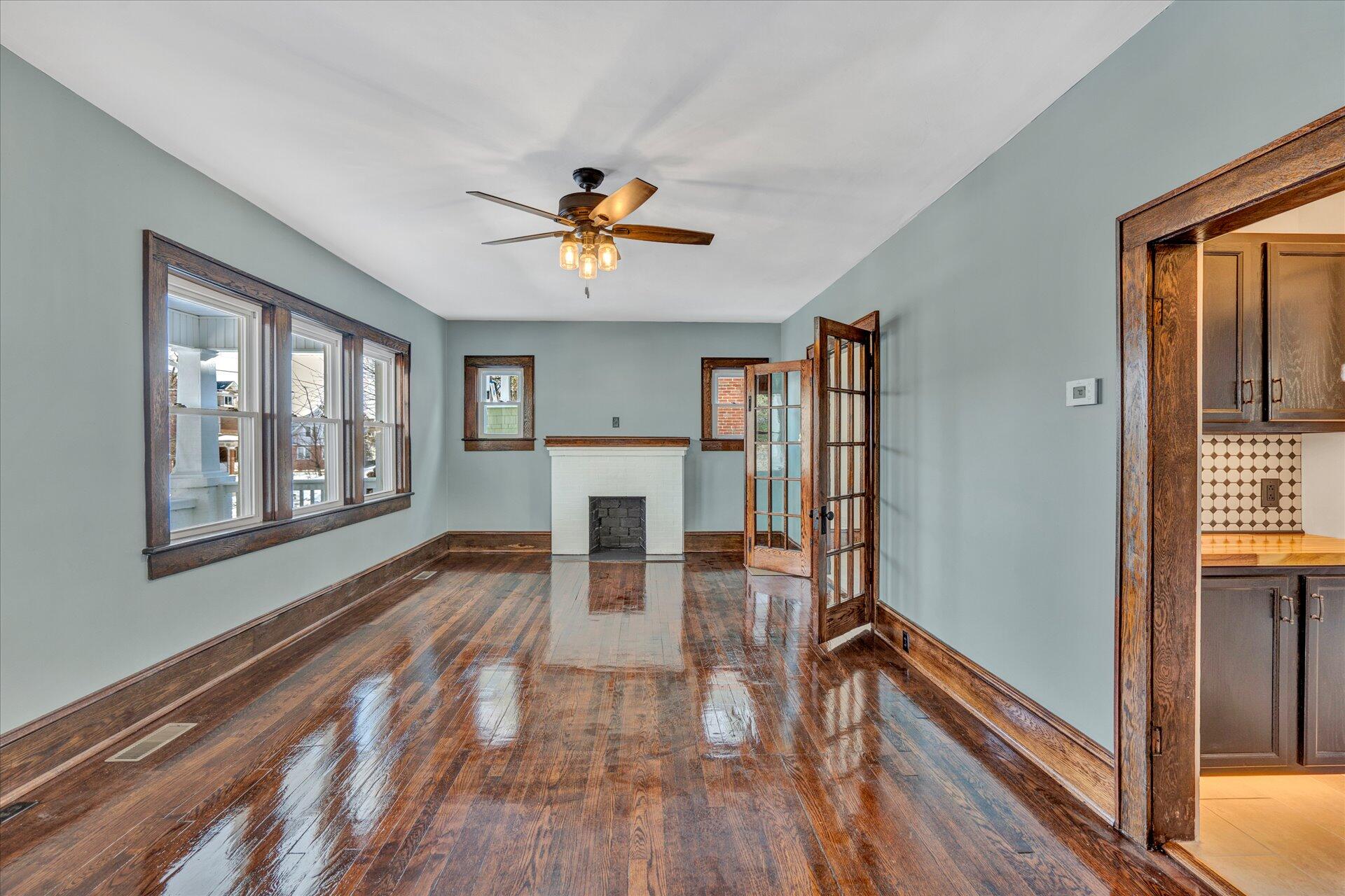 513 Riverland Road Southeast Roanoke, VA 24014 - Photo 5 of 26 Original hardwood floors