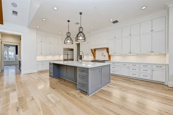 $17,000 | 718 Magdalene Drive, Houston, TX 77024