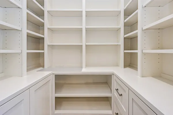 $17,000 | 718 Magdalene Drive, Houston, TX 77024