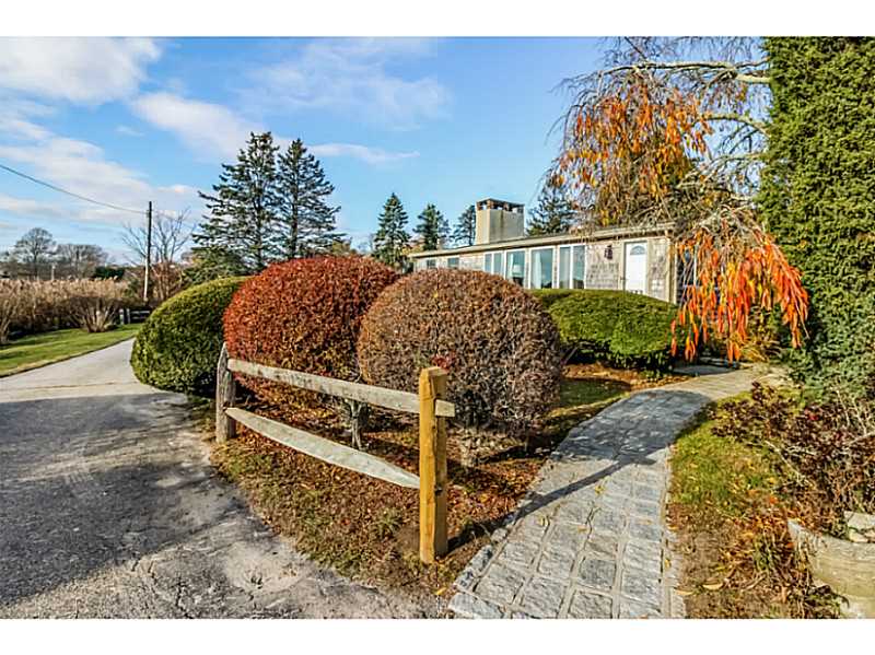 45 Chappell Road South Kingstown, RI 02879 - Photo 8 of 20 Exterior Front.